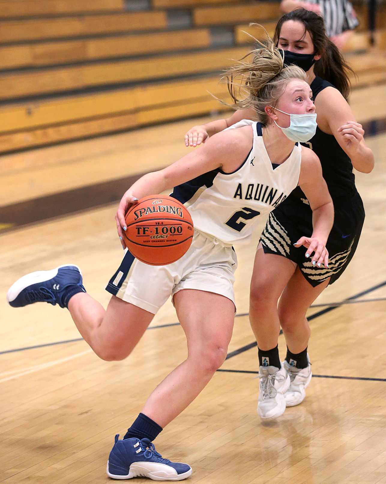 December 28: Lake Mills vs Aquinas